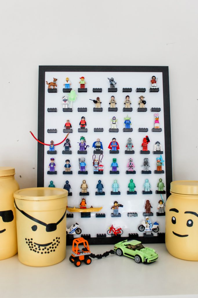 LEGO Minifigure Display Frame