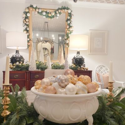 Deck the Halls ||  A Simple Centerpiece Idea For Your Dining Room